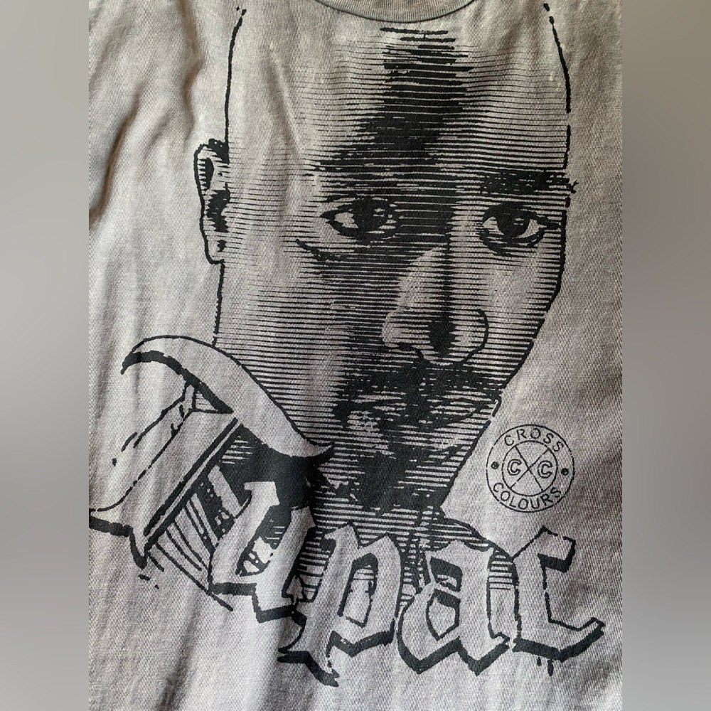 Cross Colours Tupac Stencil T-Shirt Gray Mineral - Gem